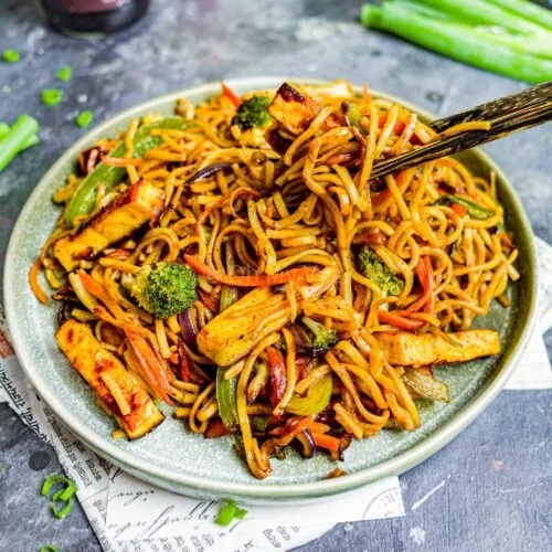 24-2 Chicken Chowmein- Half